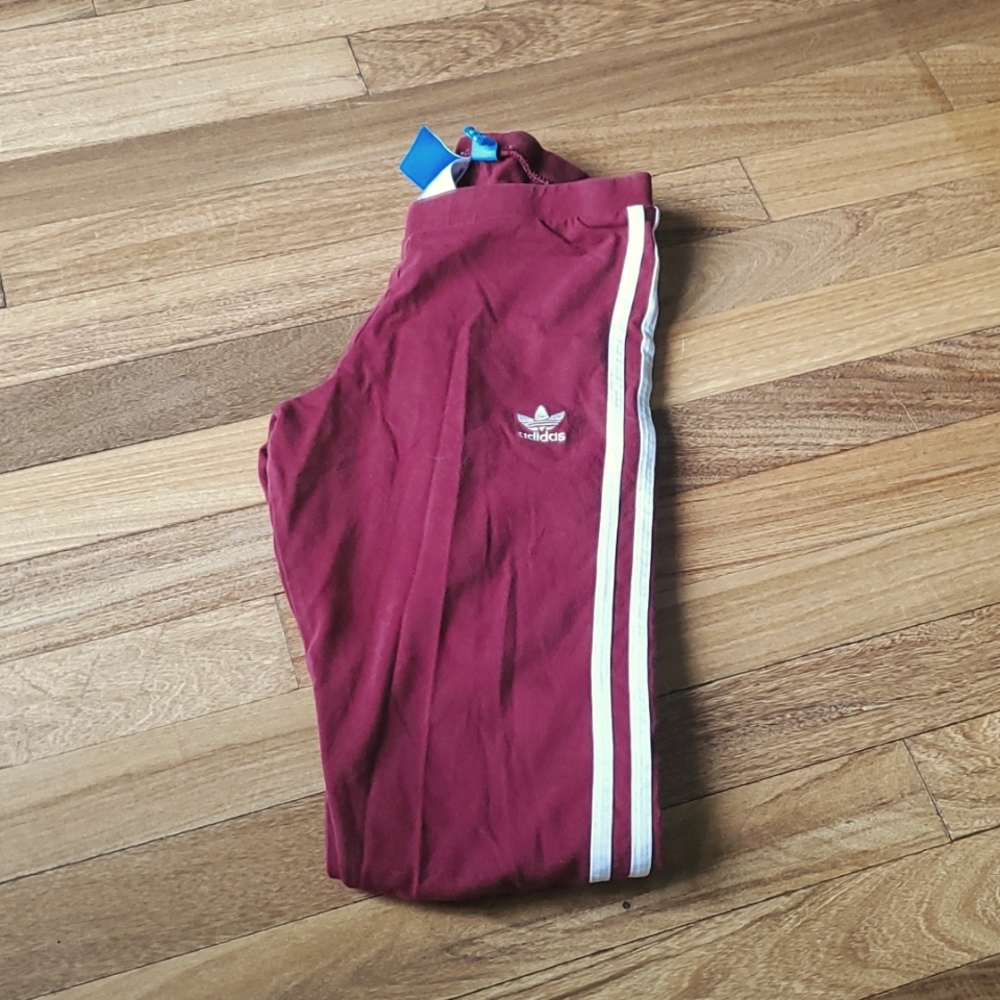 Adidas maroon leggings